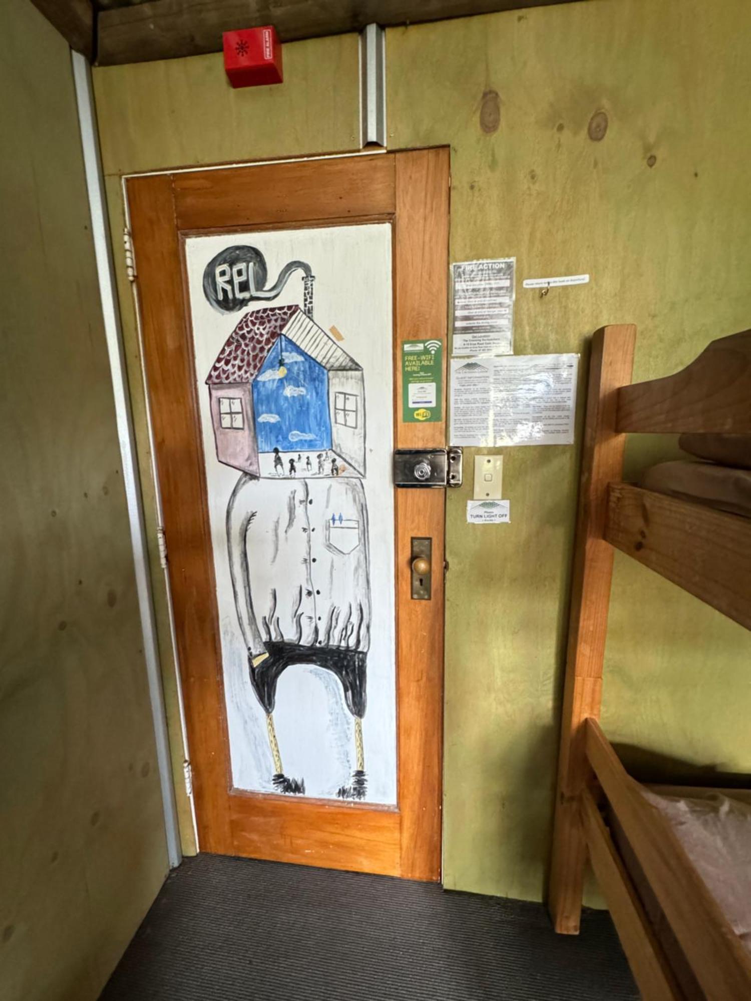 The Crossing Lodge & Backpackers Erua Экстерьер фото