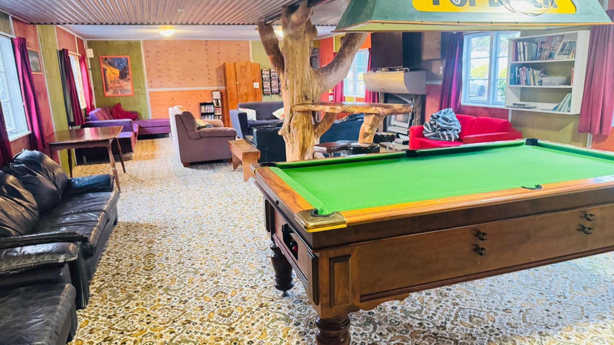 The Crossing Lodge & Backpackers Erua Экстерьер фото