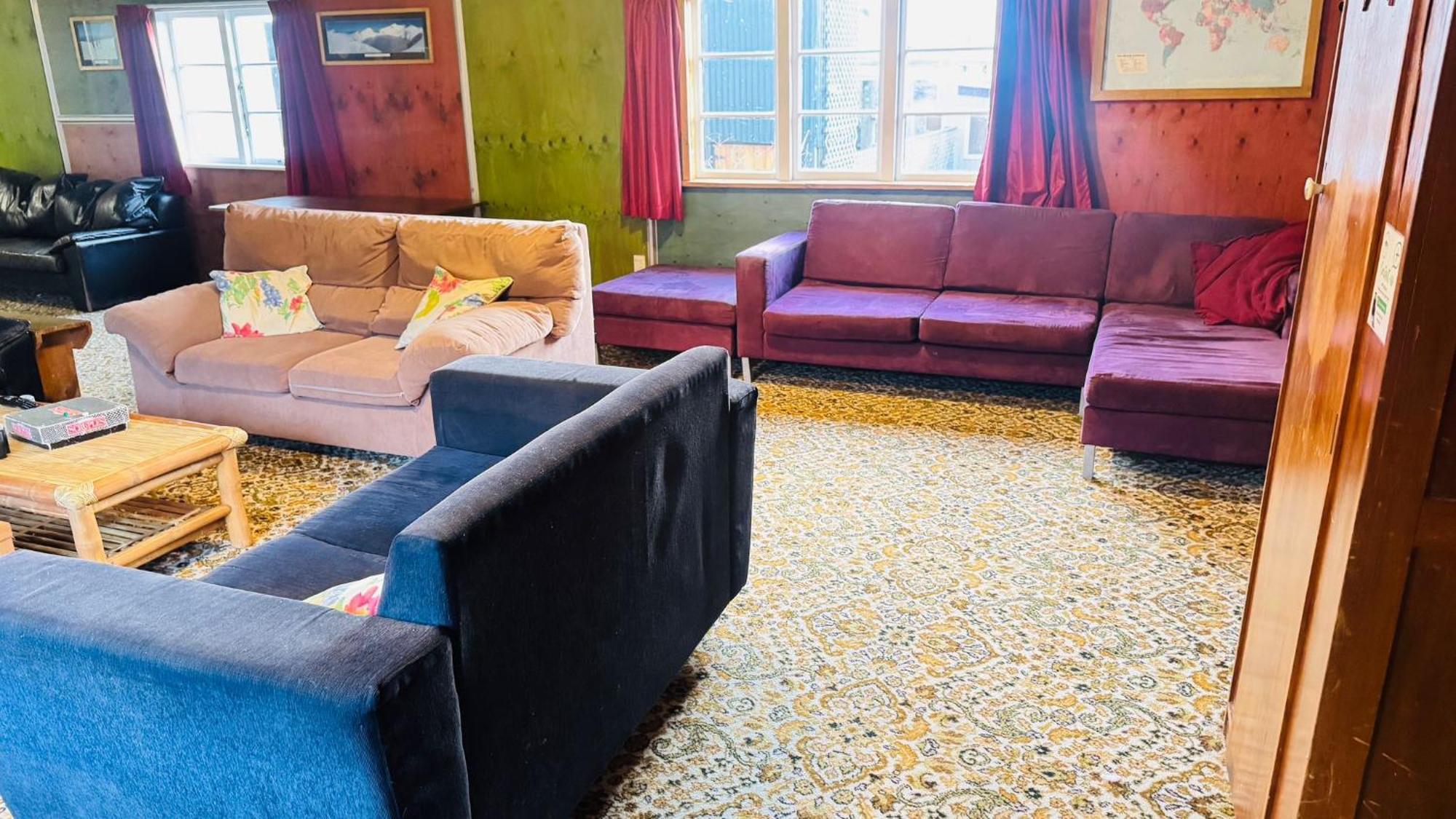 The Crossing Lodge & Backpackers Erua Экстерьер фото